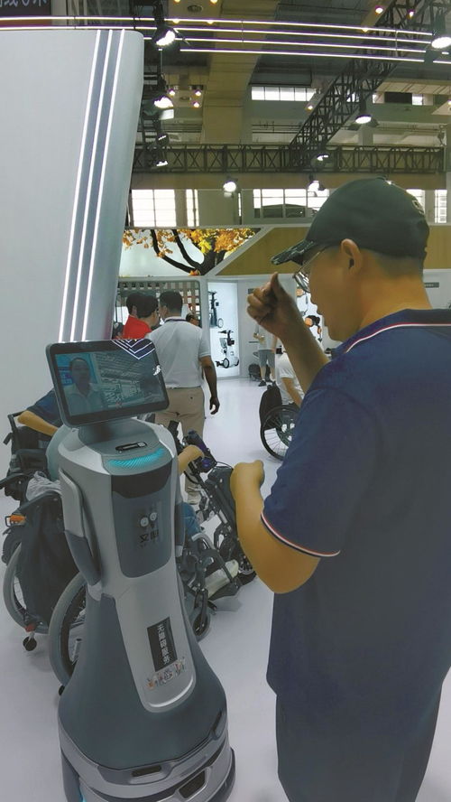 科技助殘 智博會上的科技溫度與科教設(shè)備